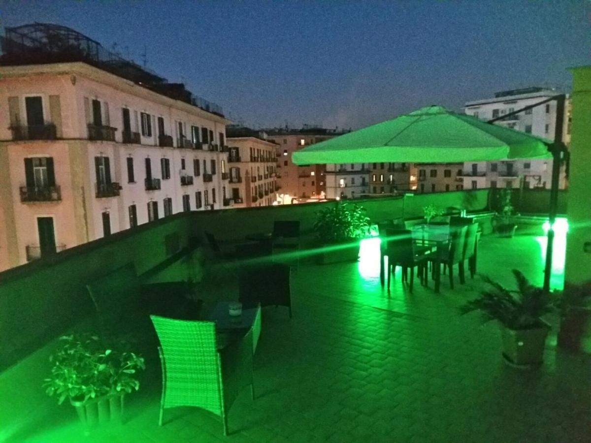 Tuanis Hotel Naples Luaran gambar