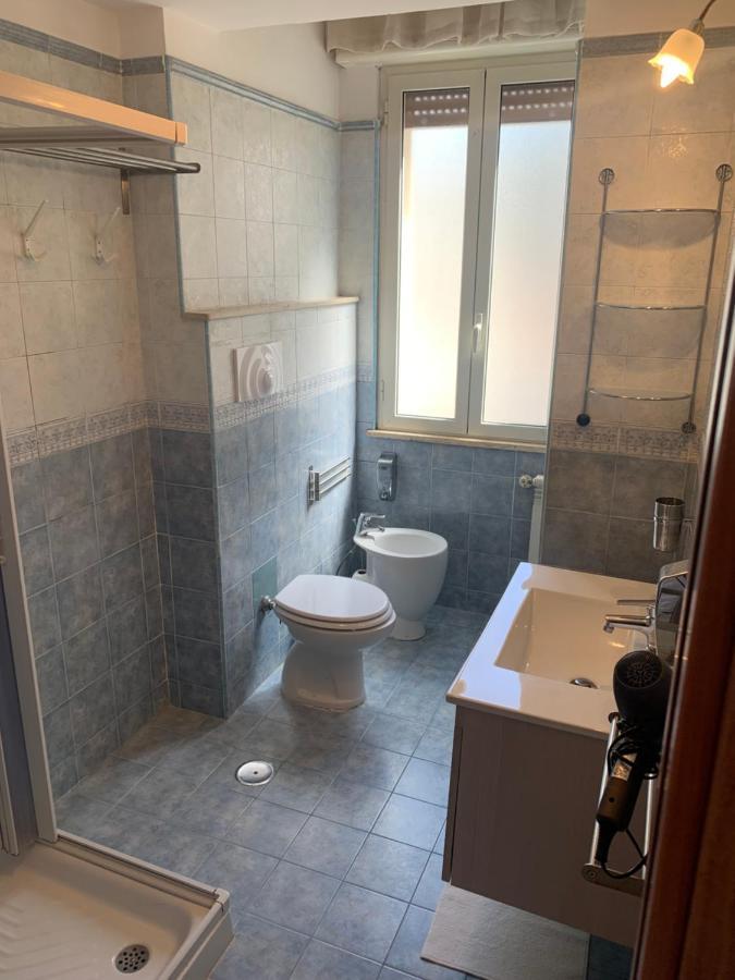 Tuanis Hotel Naples Luaran gambar