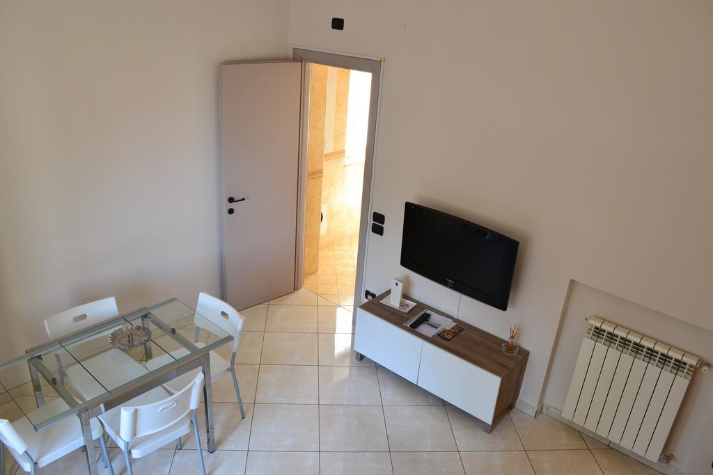 Tuanis Hotel Naples Luaran gambar